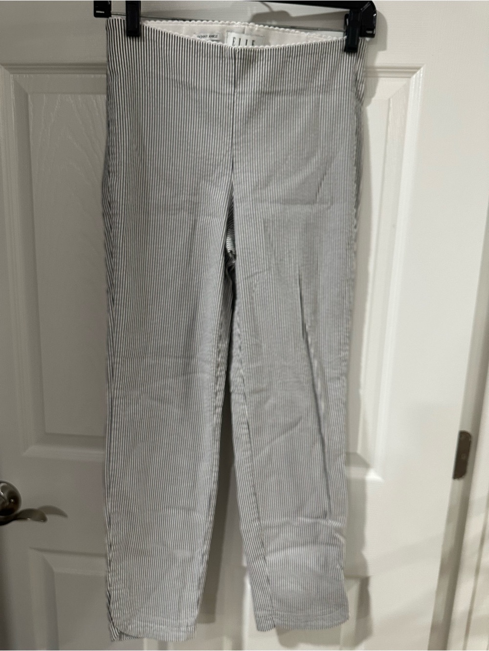 Elle White Collar Skinny Ankle Pants